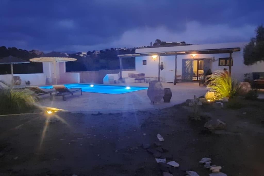 Villa Louloudia Stylish Luxury Villa With Private Pool ปิตซีเดีย ภายนอก รูปภาพ